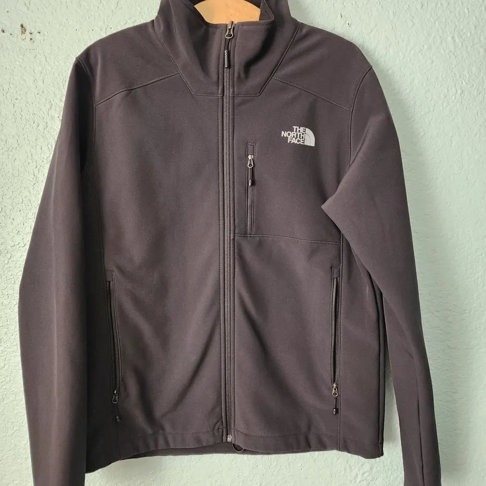 The North Face Men's Dark Black Performance Jacket